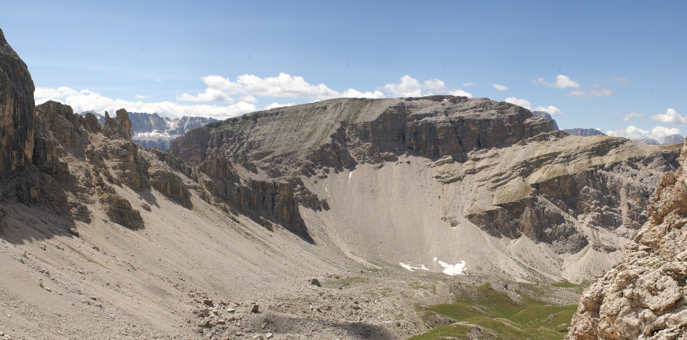 Col dala Pieres, South from the pass