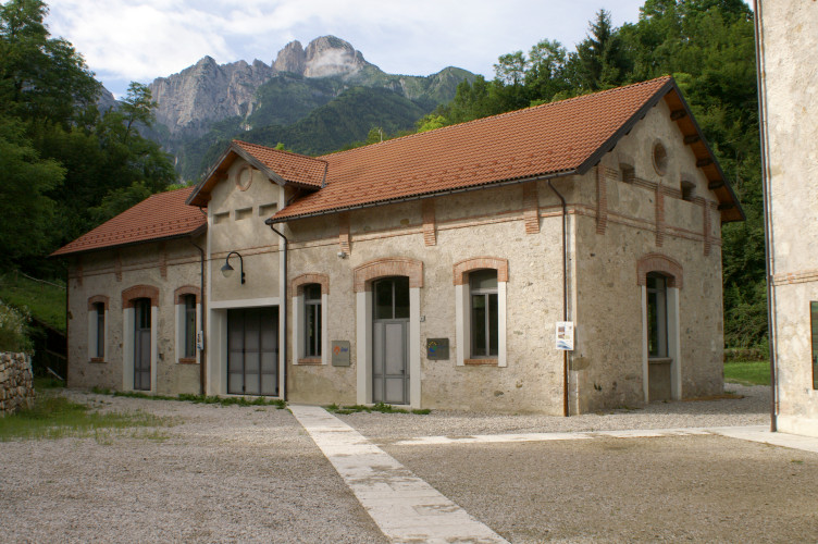The hydroelectric power station