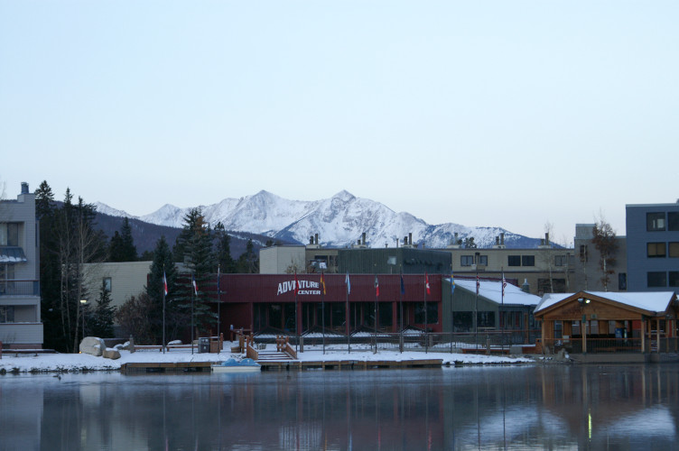 The Tenmile mountain range behind lake The Tenmile mountain range behind lake